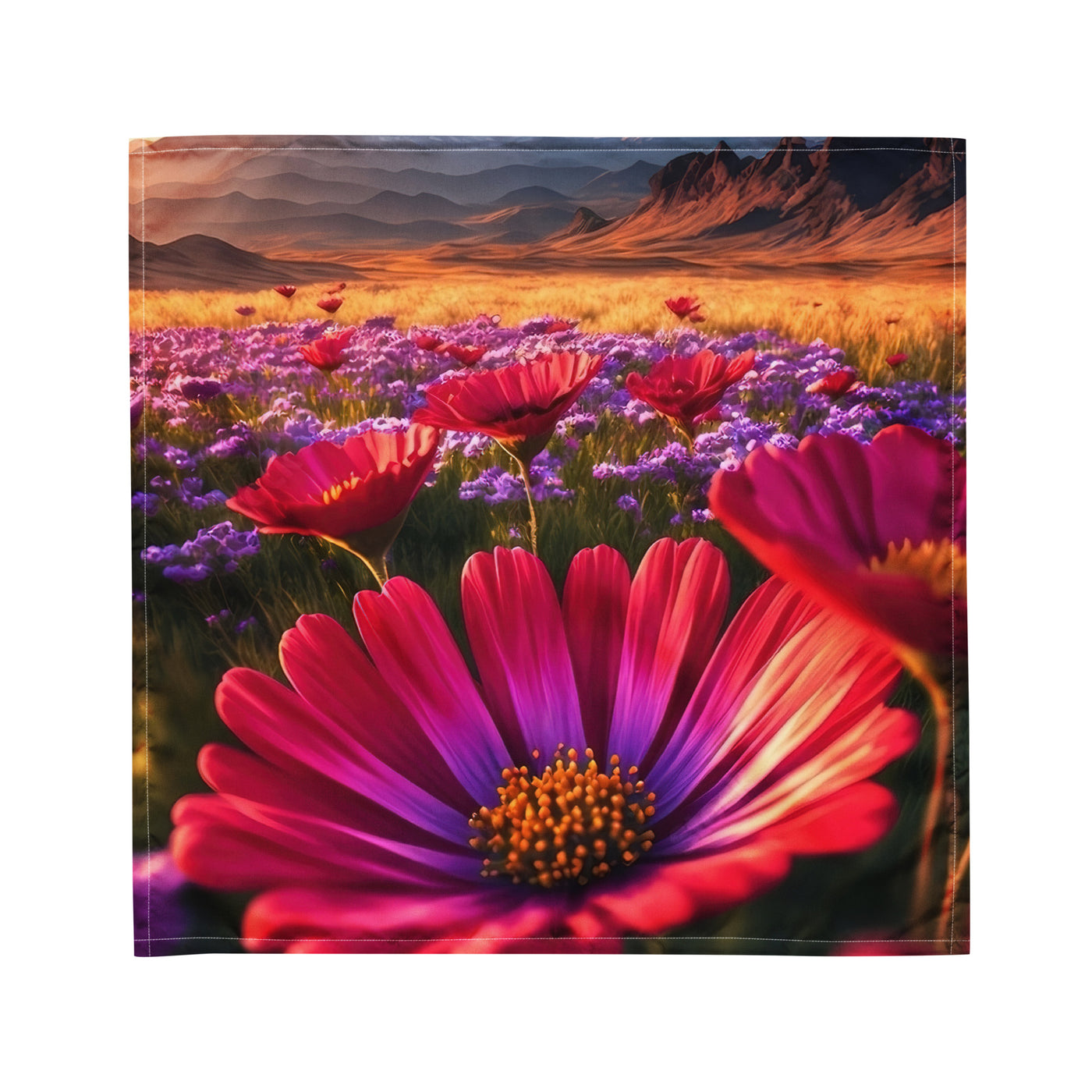 Wünderschöne Blumen und Berge im Hintergrund - Bandana (All-Over Print) berge xxx M
