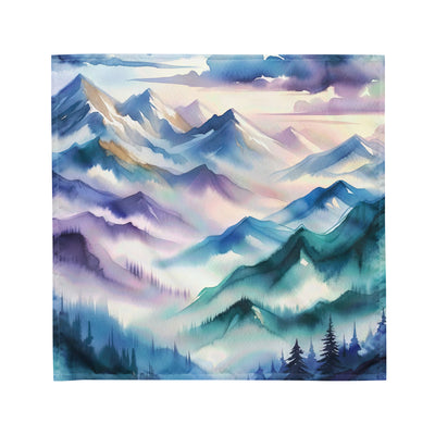 Ein Aquarellgemälde der Alpen in einem sanften, traumhaften Stil. Die Berge werden in Strichen mit Gold wiedergegeben - All-Over Print berge xxx yyy zzz M