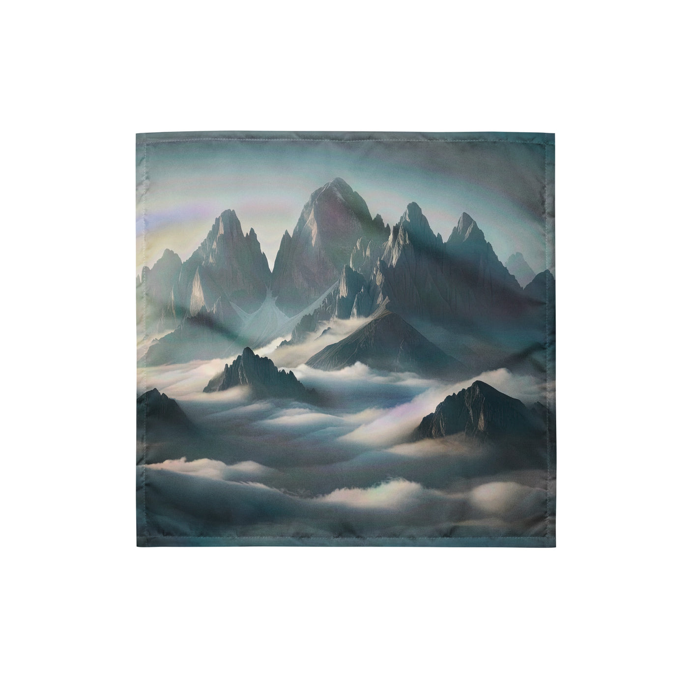 Foto eines nebligen Alpenmorgens, scharfe Gipfel ragen aus dem Nebel - Bandana (All-Over Print) berge xxx yyy zzz S