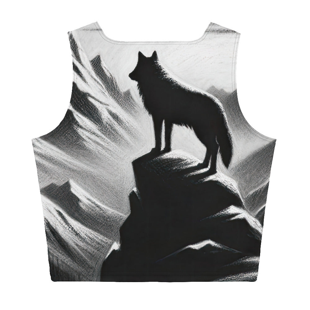 Kohlezeichnung, die die stille Stille der Alpen in der Winterdämmerung verkörpert. Wolf auf einem Berghügel (AN) - Damen Crop Top (All-Over Print) xxx yyy zzz XL