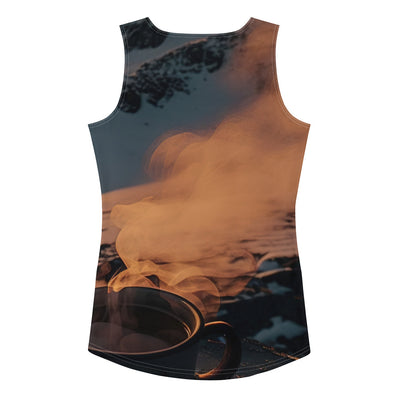 Heißer Kaffee auf einem schneebedeckten Berg - Damen Tanktop (All-Over Print) berge xxx