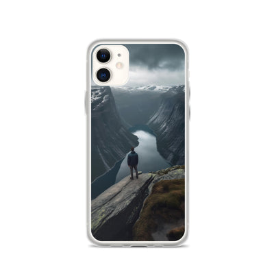Mann auf Bergklippe - Norwegen - iPhone Schutzhülle (durchsichtig) berge xxx iPhone 11