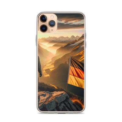 Foto der Alpen bei Sonnenuntergang mit deutscher Flagge und Wanderer, goldenes Licht auf Schneegipfeln - iPhone Schutzhülle (durchsichtig) berge xxx yyy zzz iPhone 11 Pro Max