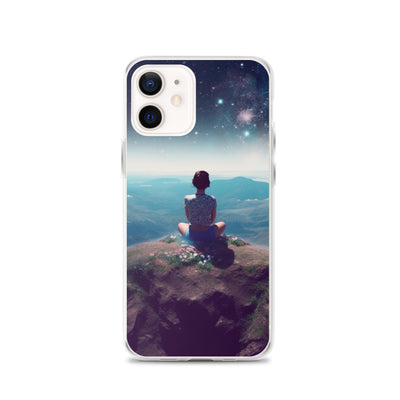 Frau sitzt auf Berg – Cosmos und Sterne im Hintergrund - Landschaftsmalerei - iPhone Schutzhülle (durchsichtig) berge xxx iPhone 12