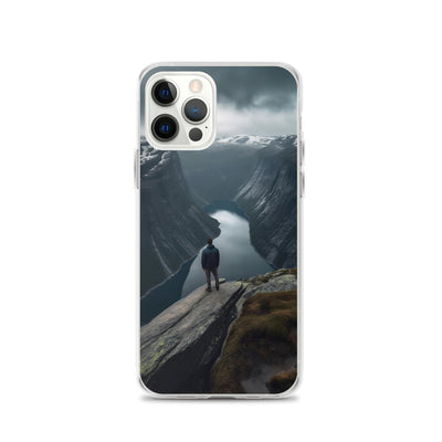 Mann auf Bergklippe - Norwegen - iPhone Schutzhülle (durchsichtig) berge xxx iPhone 12 Pro