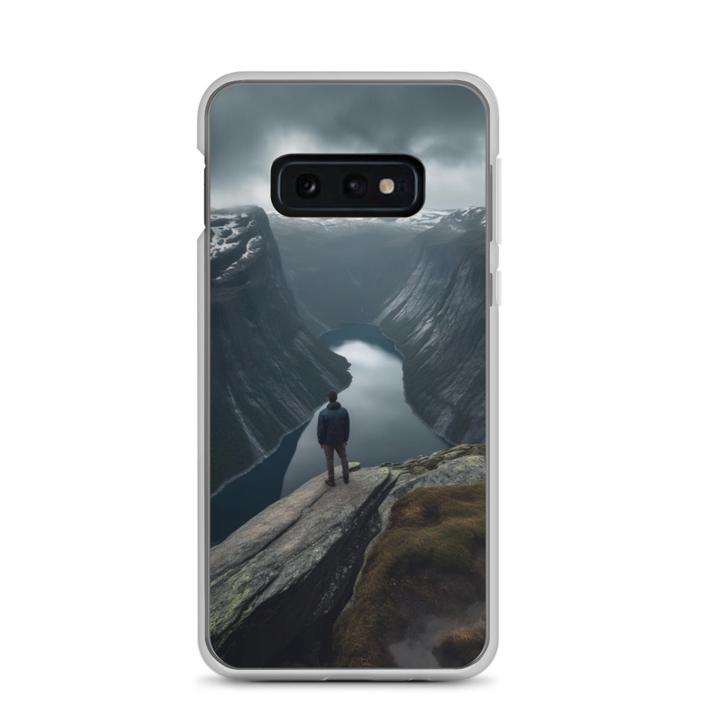 Mann auf Bergklippe - Norwegen - Samsung Schutzhülle (durchsichtig) berge xxx Samsung Galaxy S10e