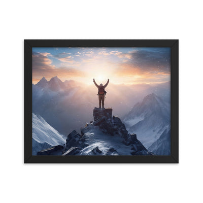 Mann auf der Spitze eines Berges - Landschaftsmalerei - Premium Poster mit Rahmen berge xxx Black 27.9 x 35.6 cm