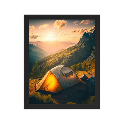 Zelt auf Berg im Sonnenaufgang - Landschafts - Premium Poster mit Rahmen camping xxx 27.9 x 35.6 cm
