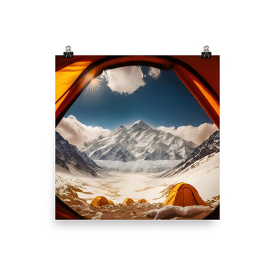 Foto aus dem Zelt - Berge und Zelte im Hintergrund - Tagesaufnahme - Poster camping xxx 25.4 x 25.4 cm