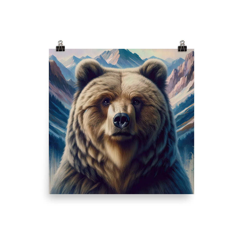Foto eines Bären vor abstrakt gemalten Alpenbergen, Oberkörper im Fokus - Poster camping xxx yyy zzz 30.5 x 30.5 cm