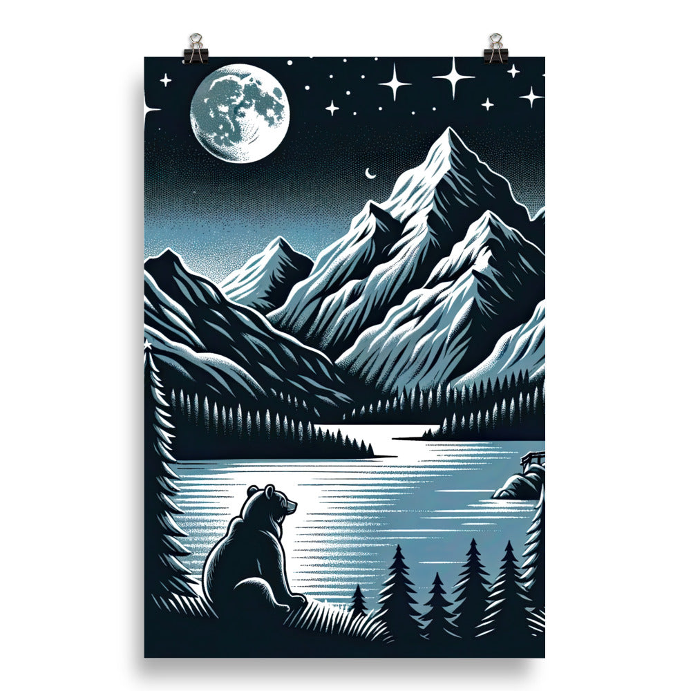 Bär in Alpen-Mondnacht, silberne Berge, schimmernde Seen - Poster camping xxx yyy zzz 50.8 x 76.2 cm