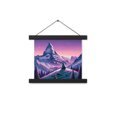 Bezaubernder Alpenabend mit Bär, lavendel-rosafarbener Himmel (AN) - Premium Poster mit Aufhängung xxx yyy zzz 25.4 x 25.4 cm