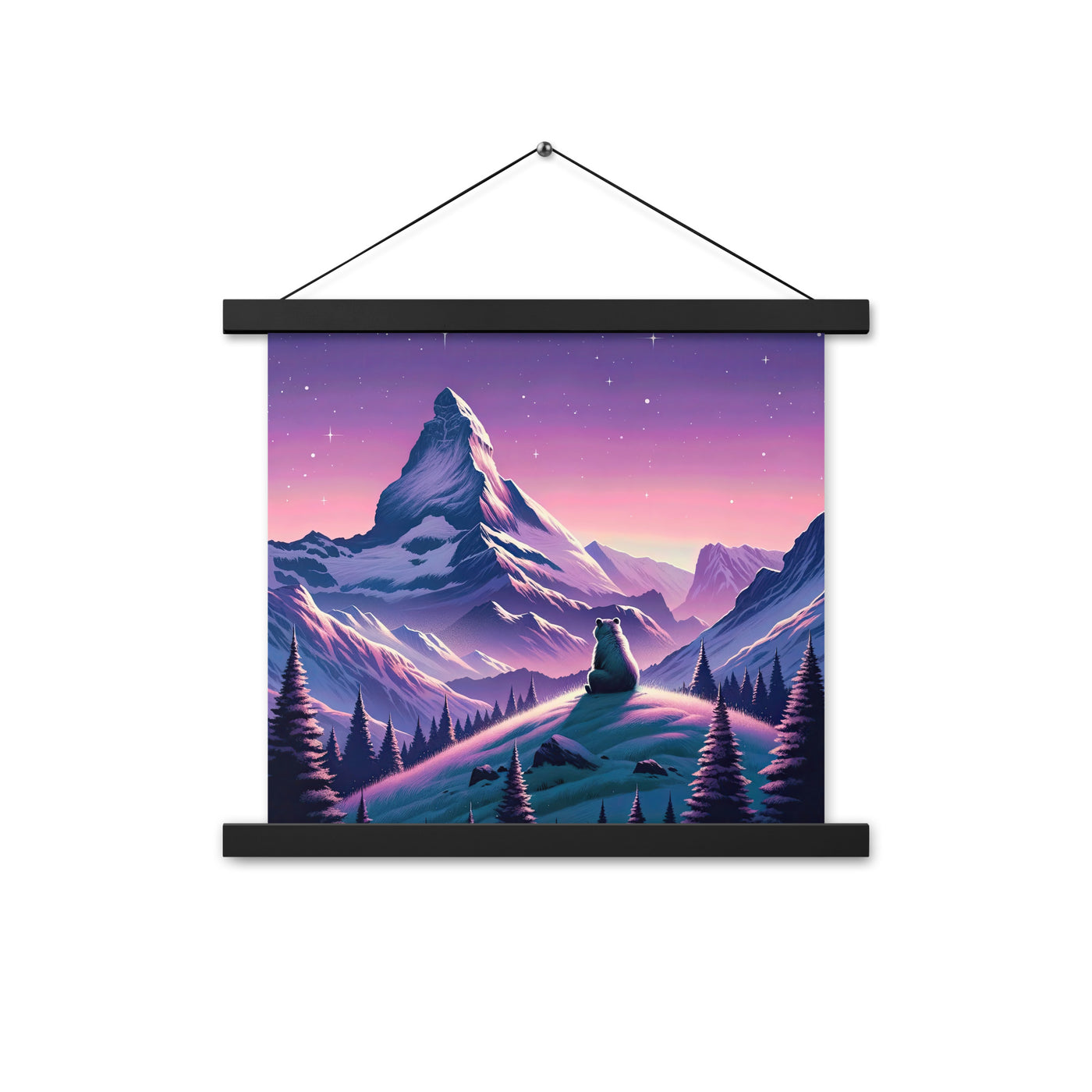 Bezaubernder Alpenabend mit Bär, lavendel-rosafarbener Himmel (AN) - Premium Poster mit Aufhängung xxx yyy zzz 35.6 x 35.6 cm