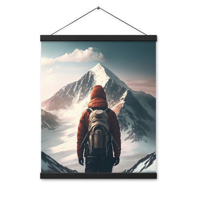 Wanderer von hinten vor einem Berg - Malerei - Premium Poster mit Aufhängung berge xxx Black 40.6 x 50.8 cm