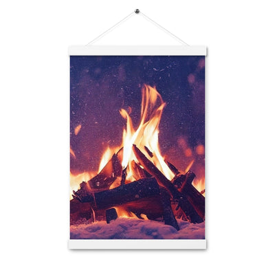Lagerfeuer im Winter - Campingtrip Foto - Premium Poster mit Aufhängung camping xxx 30.5 x 45.7 cm