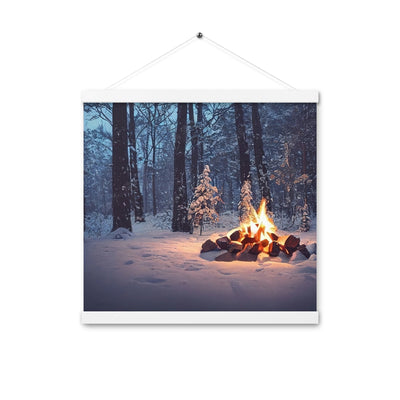 Lagerfeuer im Winter - Camping Foto - Premium Poster mit Aufhängung camping xxx 40.6 x 40.6 cm