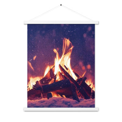Lagerfeuer im Winter - Campingtrip Foto - Premium Poster mit Aufhängung camping xxx 45.7 x 61 cm