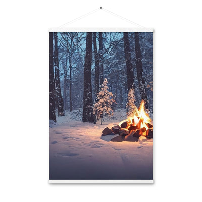 Lagerfeuer im Winter - Camping Foto - Premium Poster mit Aufhängung camping xxx 61 x 91.4 cm