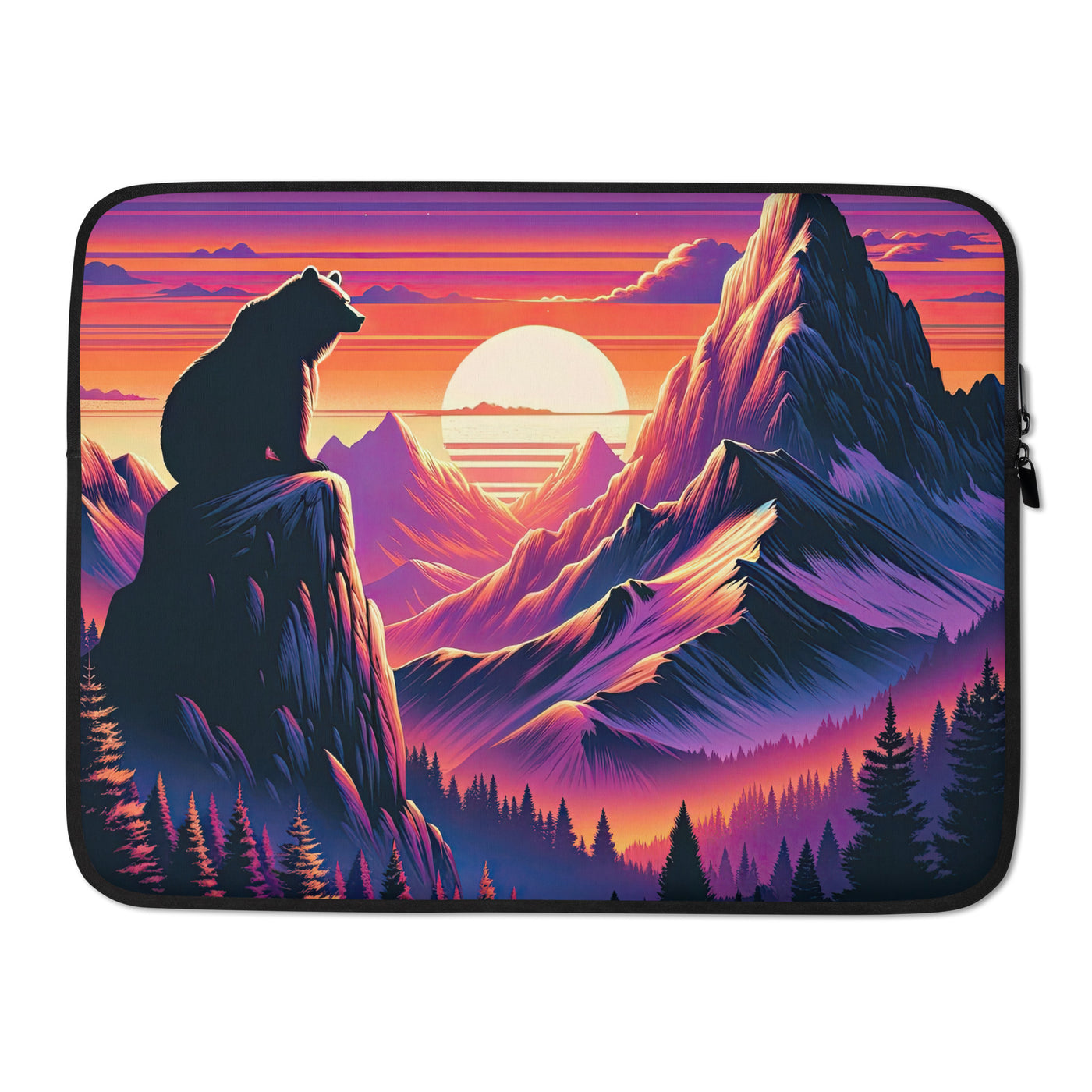 Alpen-Sonnenuntergang mit Bär auf Hügel, warmes Himmelsfarbenspiel - Laptophülle camping xxx yyy zzz 15″