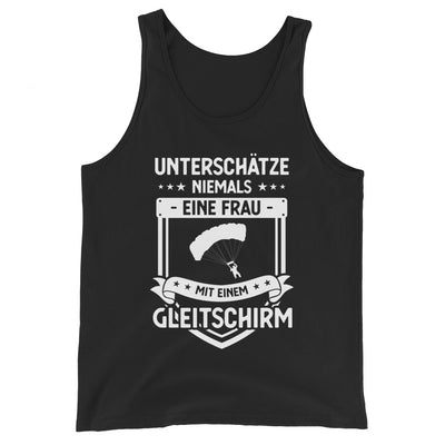 Unterschatze Niemals Eine Frau Mit Einem Gleitschirm - Herren Tanktop berge xxx yyy zzz Black