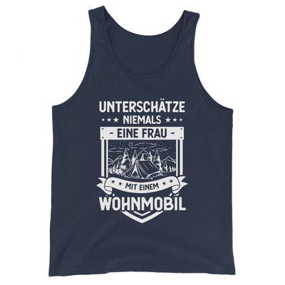 Unterschatze Niemals Eine Frau Mit Einem Wohnmobil - Herren Tanktop camping xxx yyy zzz Navy