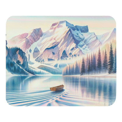 Aquarell eines klaren Alpenmorgens, Boot auf Bergsee in Pastelltönen - Mauspad berge xxx yyy zzz Default Title