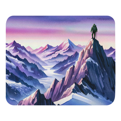 Aquarell eines Bergsteigers auf einem Alpengipfel in der Abenddämmerung - Mauspad wandern xxx yyy zzz Default Title