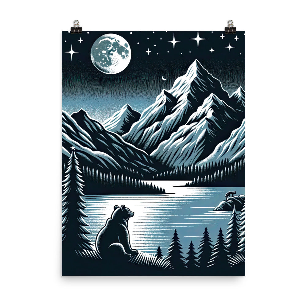 Bär in Alpen-Mondnacht, silberne Berge, schimmernde Seen - Premium Poster (glänzend) camping xxx yyy zzz 45.7 x 61 cm