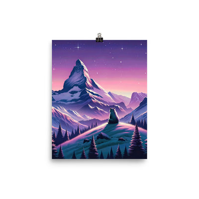 Bezaubernder Alpenabend mit Bär, lavendel-rosafarbener Himmel (AN) - Premium Poster (glänzend) xxx yyy zzz 20.3 x 25.4 cm