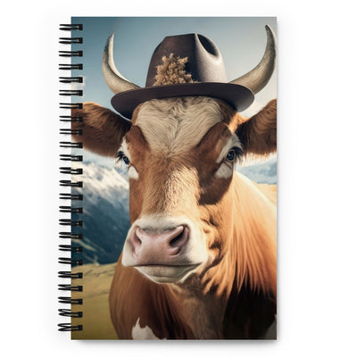 Kuh mit Hut in den Alpen - Berge im Hintergrund - Landschaftsmalerei - Notizbuch berge xxx Default Title