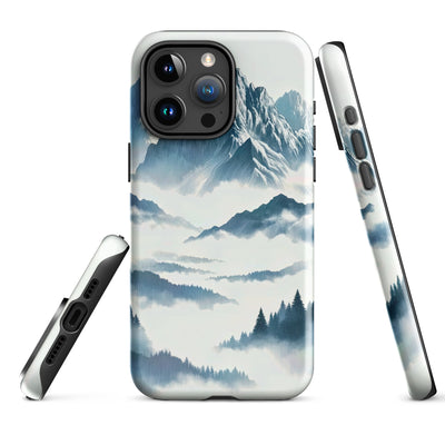 Nebeliger Alpenmorgen-Essenz, verdeckte Täler und Wälder - iPhone Schutzhülle (robust) berge xxx yyy zzz iPhone 15 Pro Max