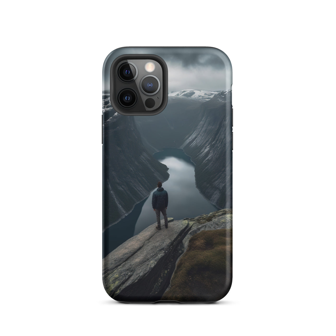 Mann auf Bergklippe - Norwegen - iPhone Schutzhülle (robust) berge xxx iPhone 12 Pro