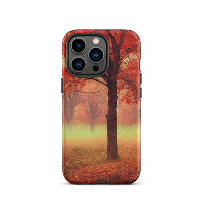 Wald im Herbst - Rote Herbstblätter - iPhone Schutzhülle (robust) camping xxx iPhone 13 Pro