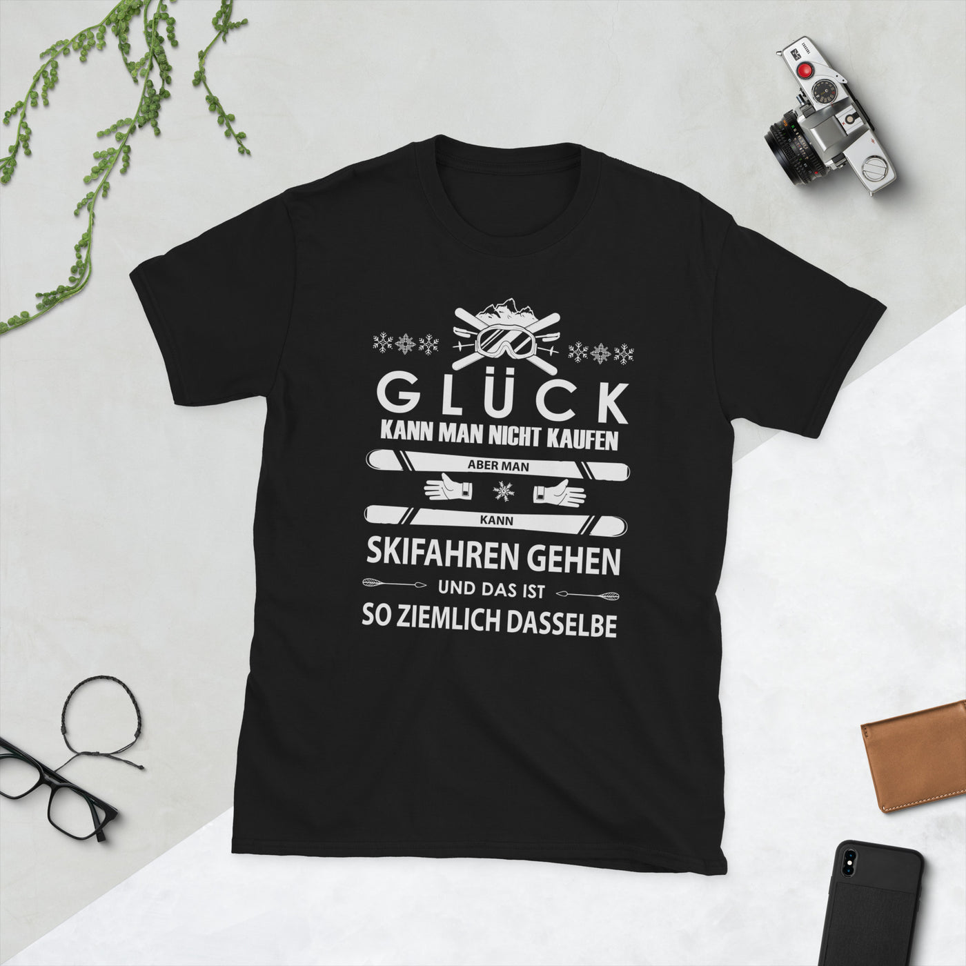 Glück Kann Man Sich Nicht Kaufen - T-Shirt (Unisex) klettern ski Black