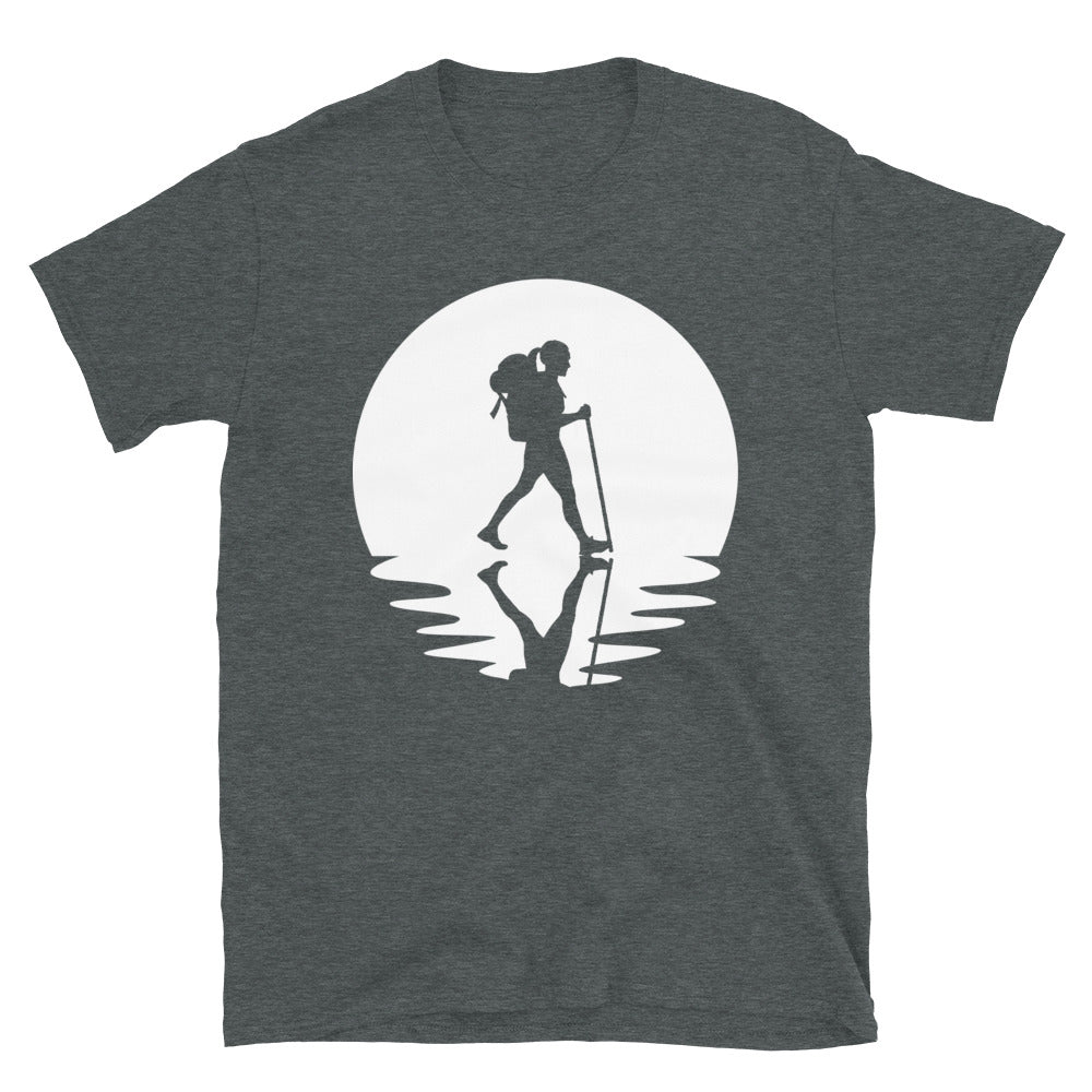 Kreis Und Reflexion – Weibliches Wandern - T-Shirt (Unisex) wandern Dark Heather