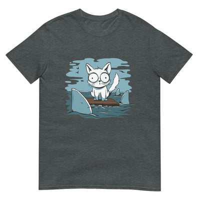 Ängstliche Katze auf Floß umgeben von Haien - Herren T-Shirt Other_Niches xxx yyy zzz Dark Heather