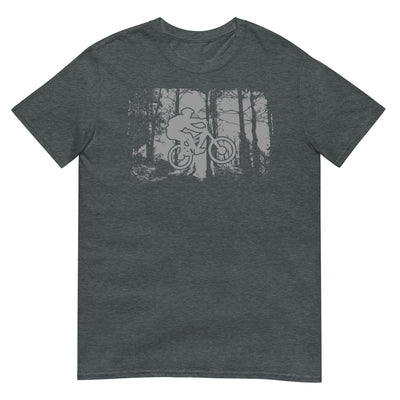 Mountainbiken im Wald - (M) - T-Shirt (Unisex) xxx yyy zzz Dark Heather