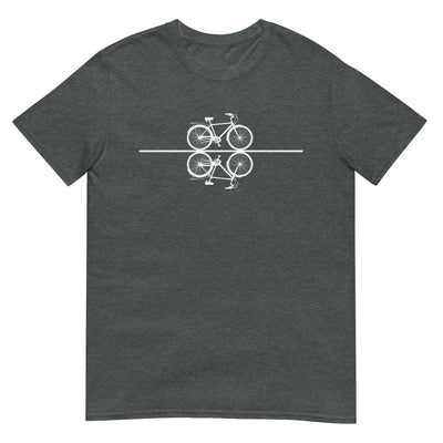 Gerade Linie - Radfahren - T-Shirt (Unisex) fahrrad xxx yyy zzz Dark Heather