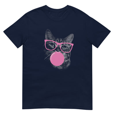 Katze mit Brille und kauendem Kaugummi in Pink - Monochrome Fotografie - Herren T-Shirt Other_Niches xxx yyy zzz Navy