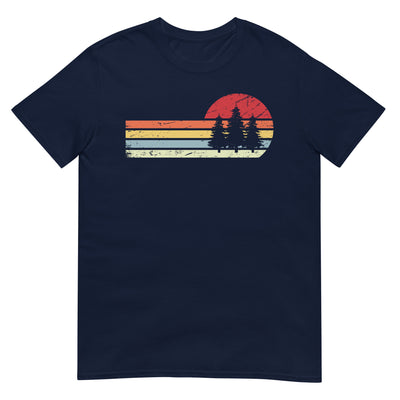 Sonne_und_Retro_Linies_-_Bäume_-_(C) - Unisex Basic Softstyle T-Shirt | Gildan 64000 xxx yyy zzz Navy