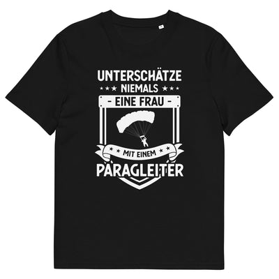 Unterschatze Niemals Eine Frau Mit Einem Paragleiter - Herren Premium Organic T-Shirt berge xxx yyy zzz Black