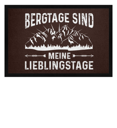 Bergtage - Lieblingstage - Fußmatte mit Gummirand berge wandern Braun