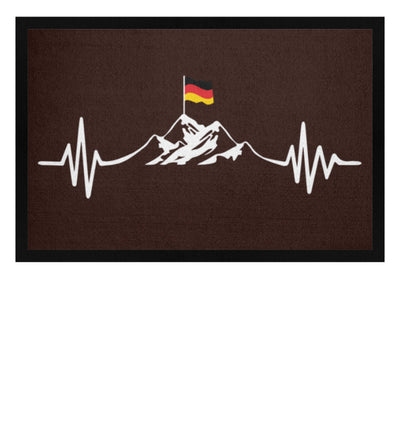 Herzschlag Berge und Deutschland Flagge - Fußmatte mit Gummirand berge wandern Braun